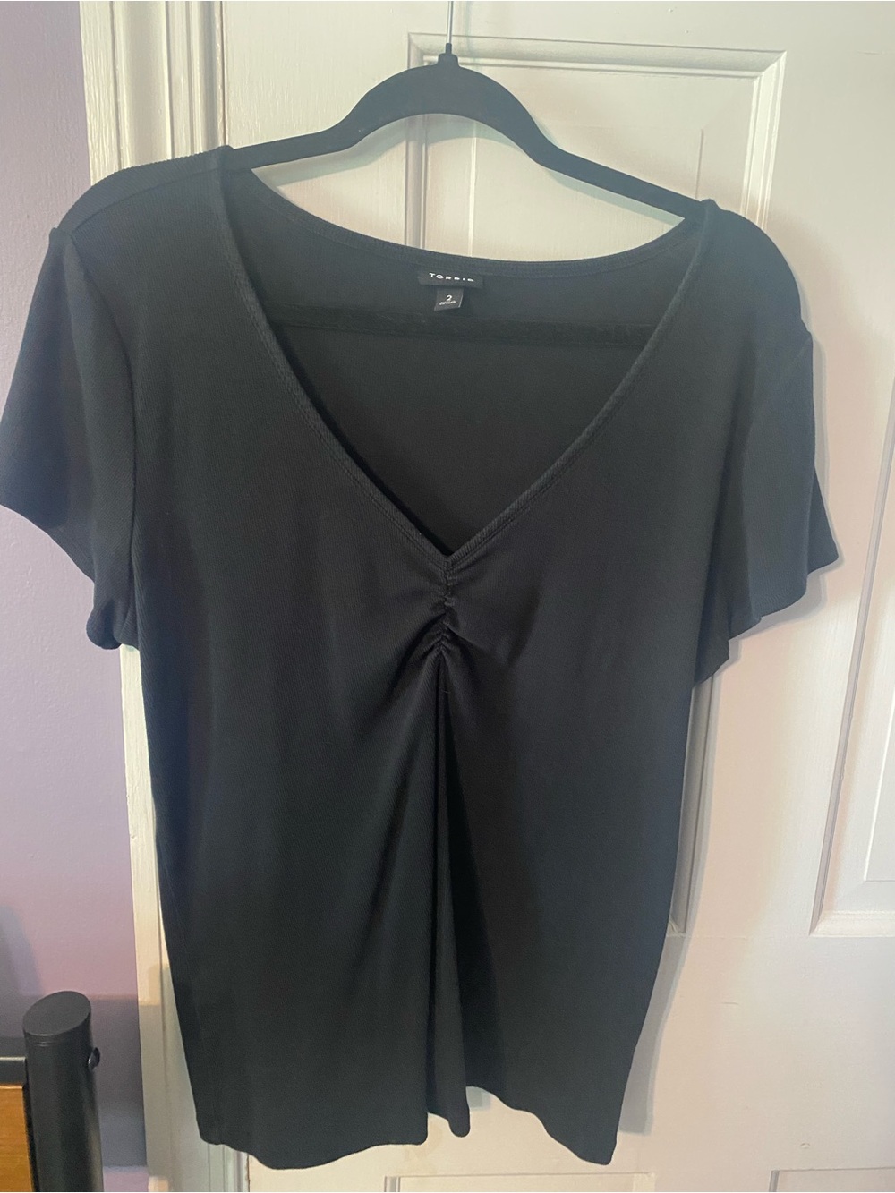 torrid Black V-Neck Ruched Short Sleeve Tee size 2